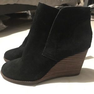 Lucky Brand Suede Black Wedges